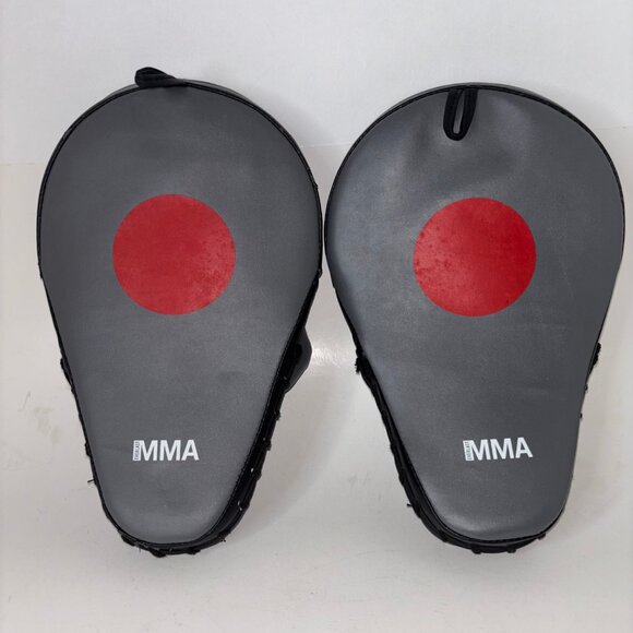 Everlast Boxing Advanced EverCool Mantis Punch Mitts One Size MMA Trainer Pads - Picture 8 of 8